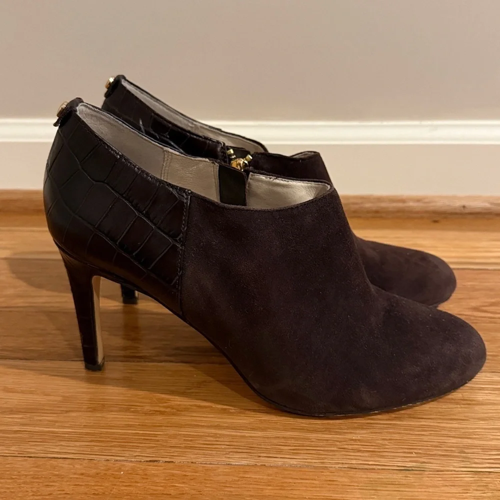 Michael Kors Brown Nubuck Leather Heel with Gold Tone Side Zipper Women's 10